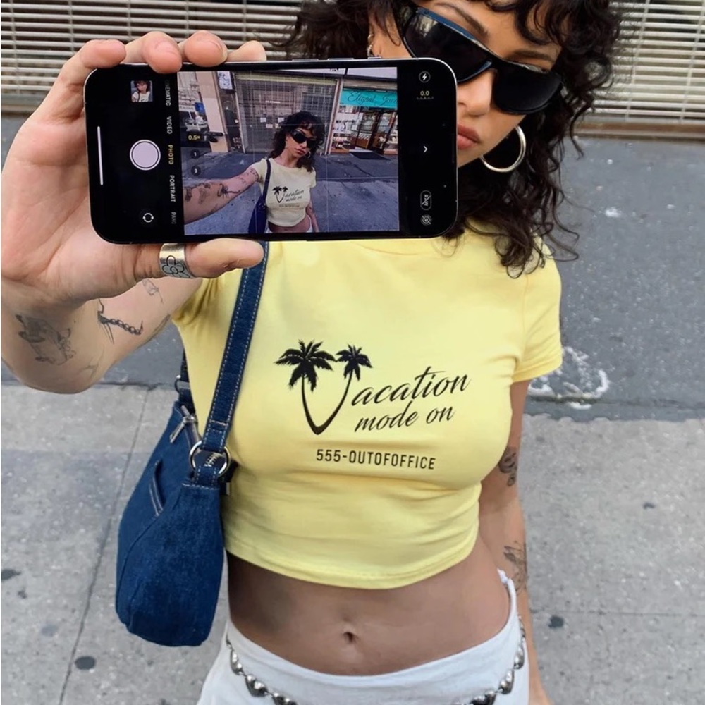 Princess Polly Vacay Mode Tee